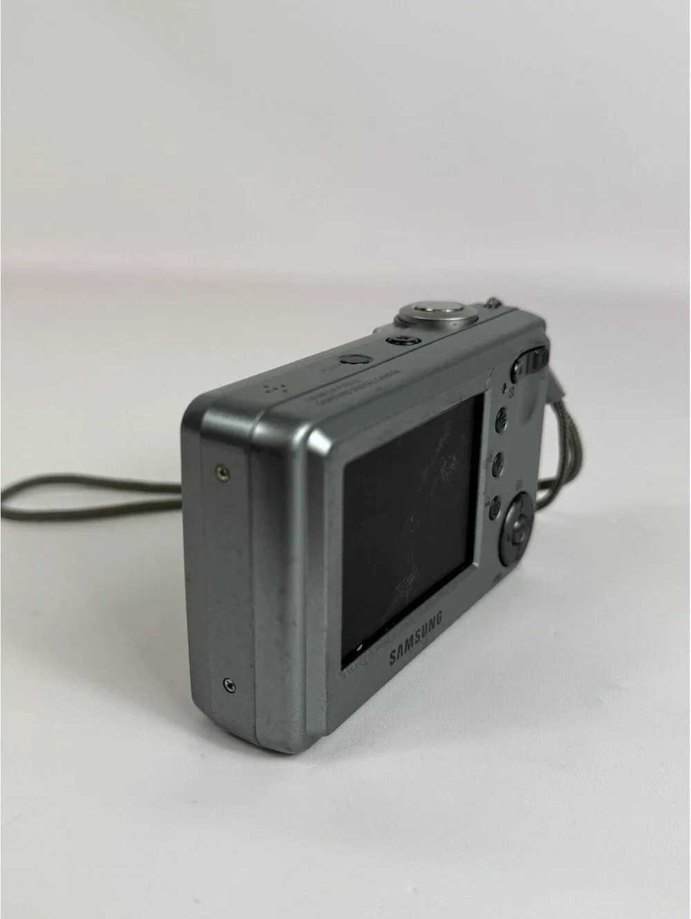 Samsung Digimax D53 5.0 Megapixels Digital Camera Parts Or Repair Only